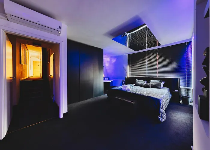 Midnight Old Town * بيدغوستيا